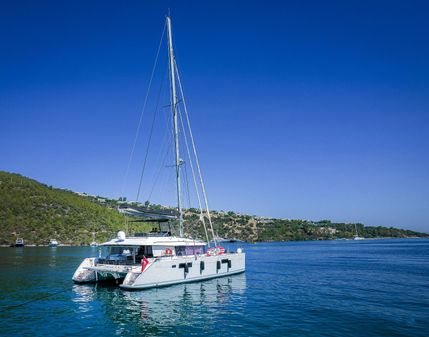 Lagoon 560 image