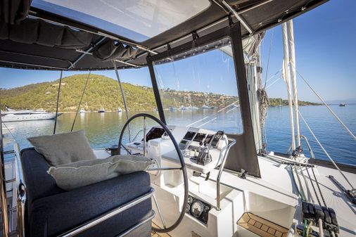Lagoon 560 image
