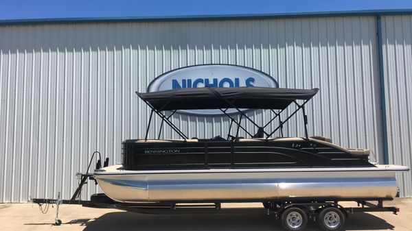 Bennington 24 LSB