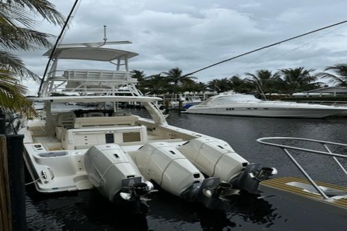 Boston Whaler 420 Outrage image