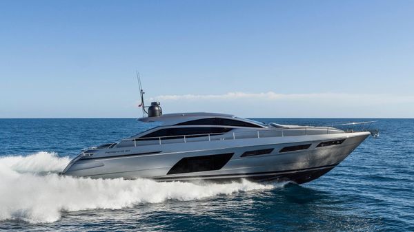 Pershing 6X