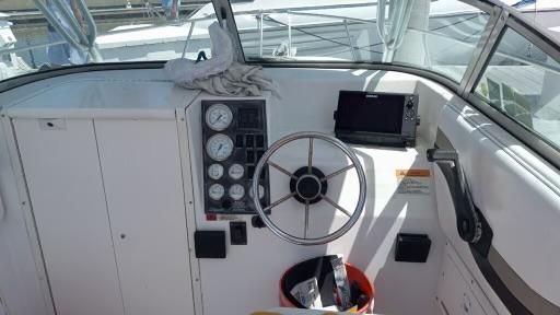 Seaswirl Striper 2600 Sport Cabin I/O image