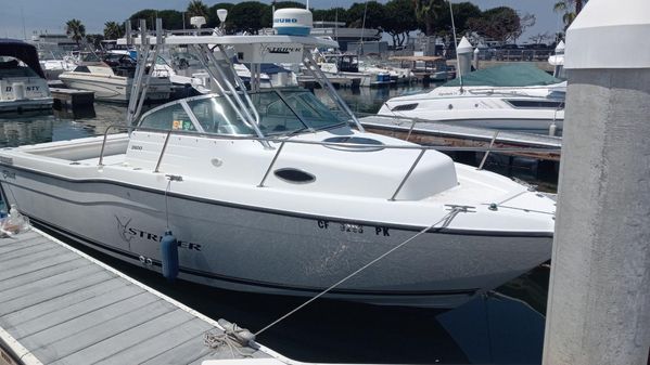 Seaswirl Striper 2600 Sport Cabin I/O image