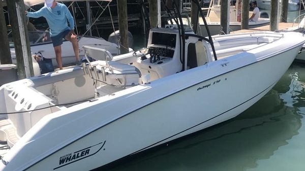 Boston Whaler 270 Outrage