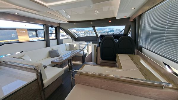 Cayman Yachts 600 S image