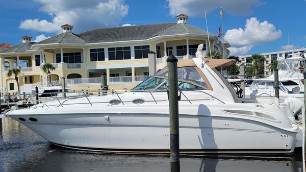 Sea Ray 380 Sundancer 