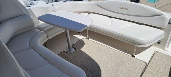 Sea Ray 380 Sundancer image