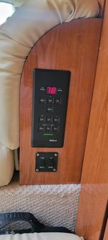 Sea Ray 380 Sundancer image