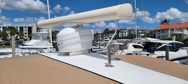 Sea Ray 380 Sundancer image