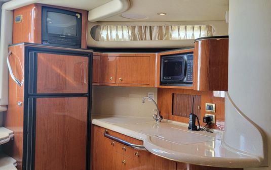 Sea Ray 380 Sundancer image