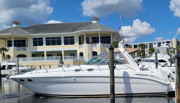 Sea Ray 380 Sundancer image