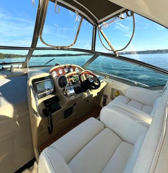 Sea Ray 340 Sundancer image