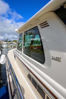 Sabre 48 Salon Express image