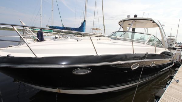 Monterey 340 Sport Yacht 