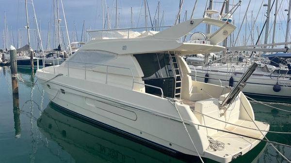 Ferretti Yachts 120 Fly 