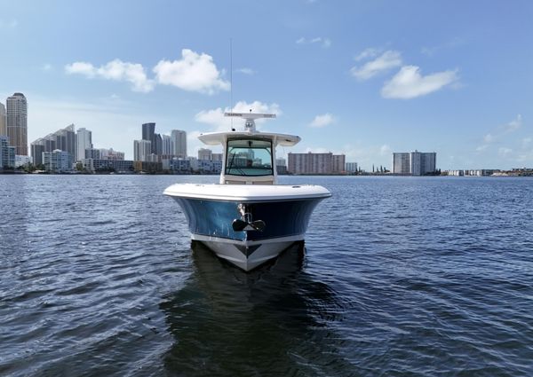 Boston Whaler 350 Outrage image