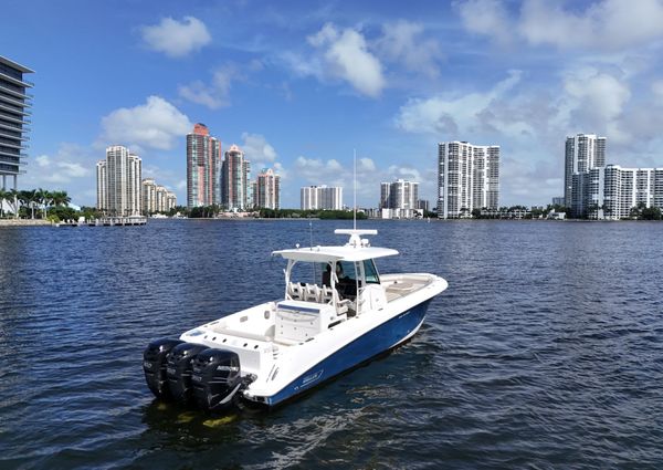 Boston Whaler 350 Outrage image