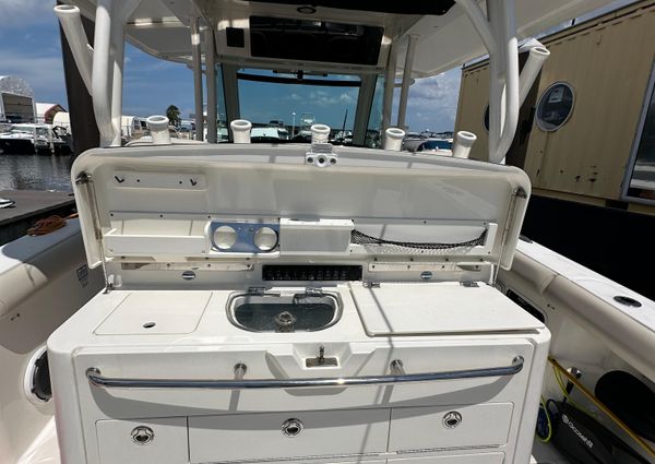 Boston Whaler 350 Outrage image