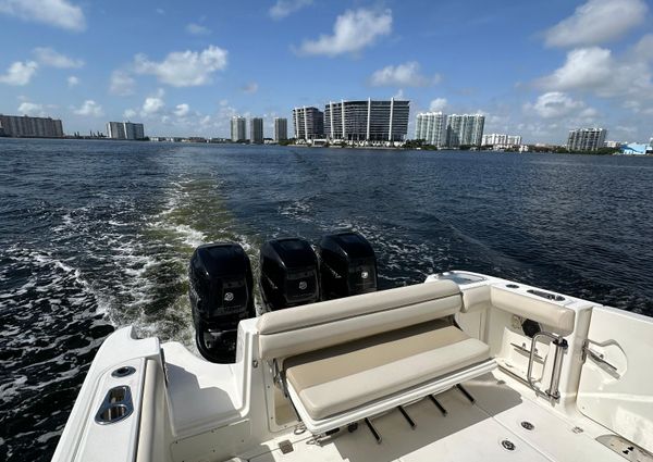 Boston Whaler 350 Outrage image