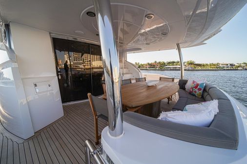 Sunseeker 90 Yacht image