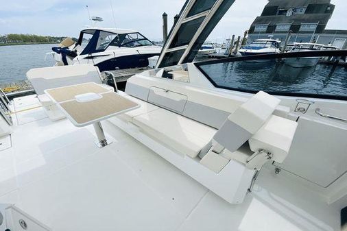 Aquila 32 Sport image