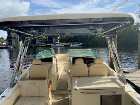 Chris-Craft Calypso 30 image