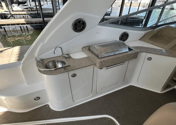 Sea Ray 330 Sundancer image