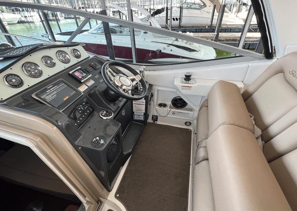 Sea Ray 330 Sundancer image