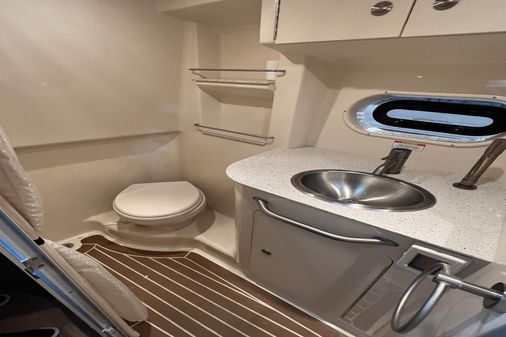 Sea Ray 330 Sundancer image