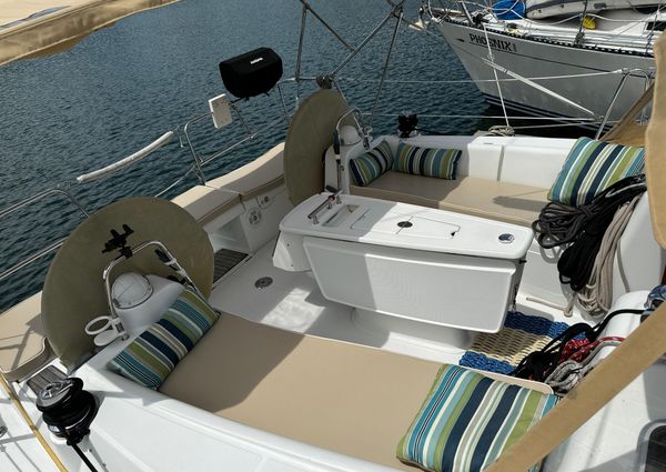 Beneteau 40 image