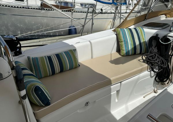 Beneteau 40 image