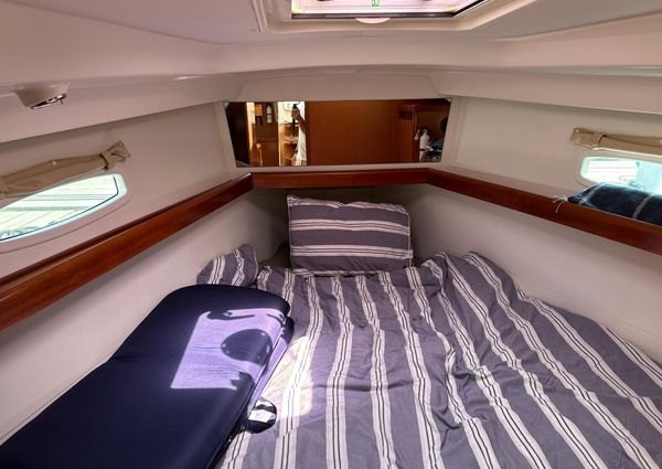 Beneteau 40 image