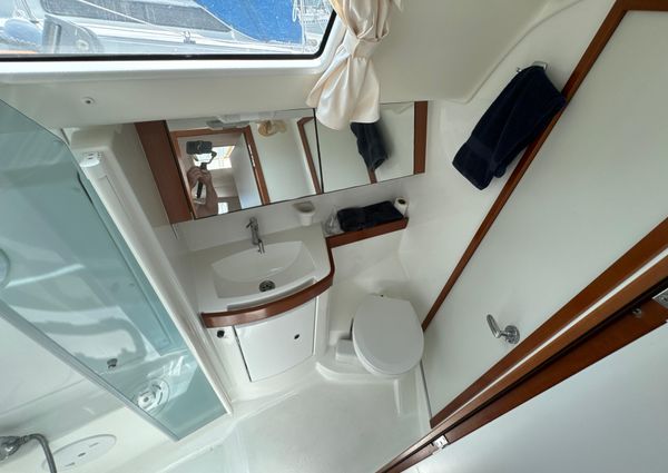 Beneteau 40 image