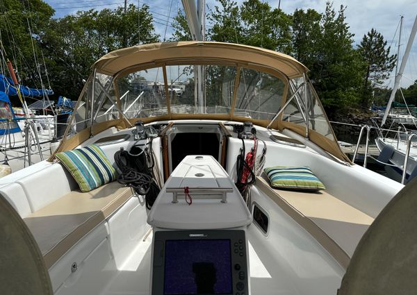 Beneteau 40 image