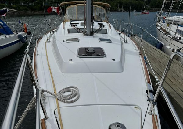 Beneteau 40 image