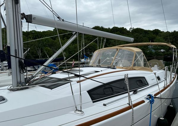 Beneteau 40 image