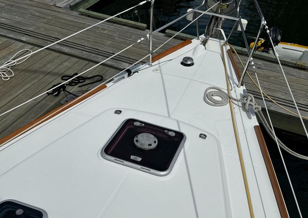 Beneteau 40 image