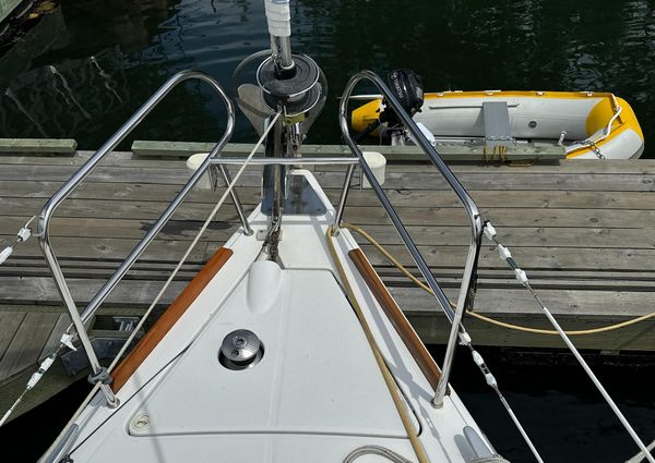 Beneteau 40 image