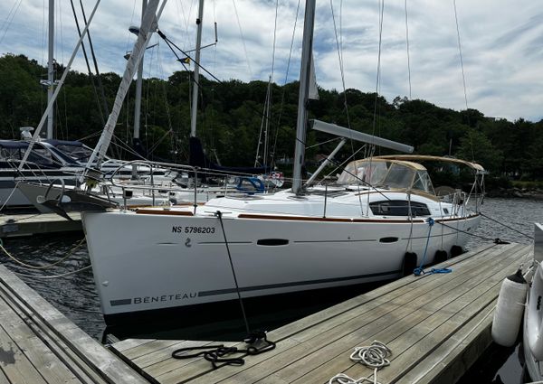 Beneteau 40 image