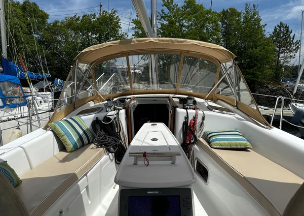 Beneteau 40 image