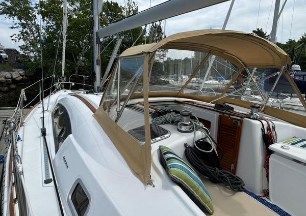 Beneteau 40 image