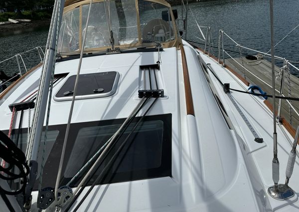 Beneteau 40 image