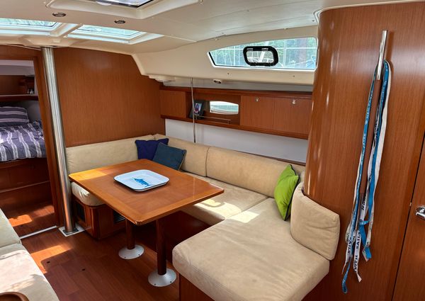 Beneteau 40 image