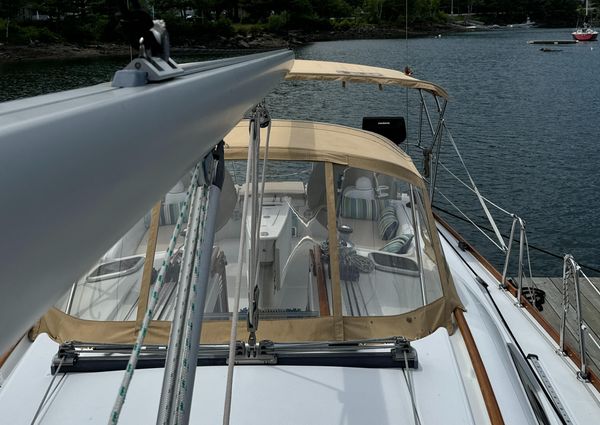 Beneteau 40 image