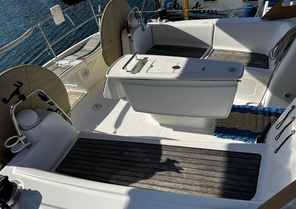 Beneteau 40 image