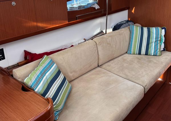 Beneteau 40 image