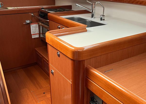 Beneteau 40 image