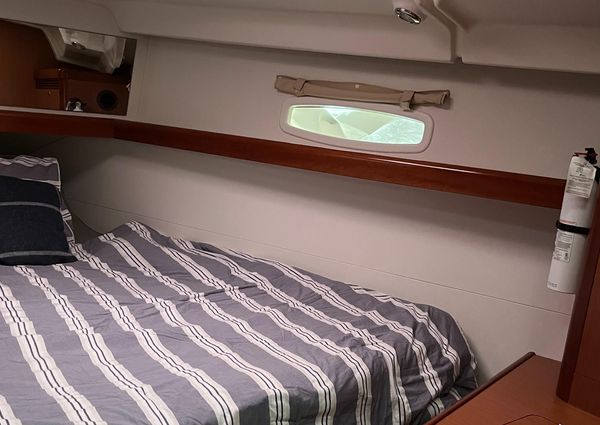 Beneteau 40 image