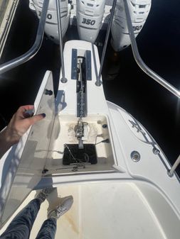 Boston-whaler 290-OUTRAGE image