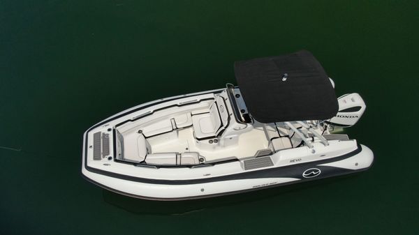 Walker Bay 22 image